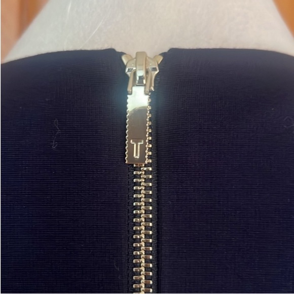 Ted Baker Chic Black Long Sleeve Dress with Faux Leather Detail Sz US 2 Or Ted 0 - Picture 6 of 8